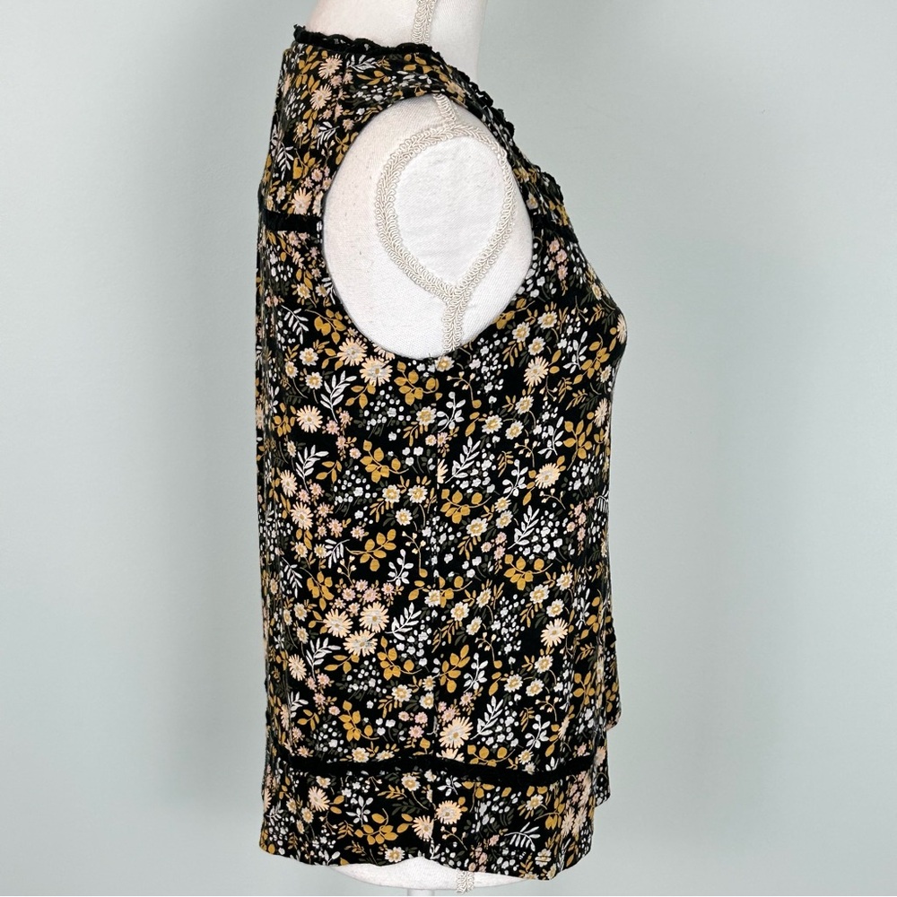 Lucky Brand Floral Split Neck with Crochet Trim Sleeveless Top - Picture 7 of 11